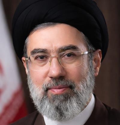 وزير الخارجية يهنيء باختيار آية الله السيد مجتبى الخامنئي قائدًا للثورة الإسلامية